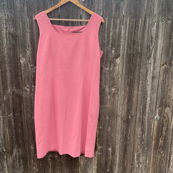 Vintage baby pink 2 piece set! Dress and trench combo - Picture 2 of 6